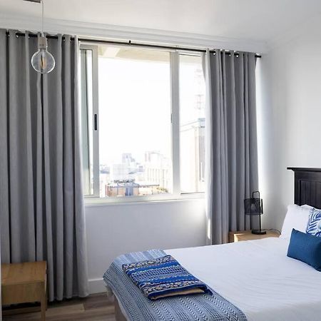 Modern, Trendy And Comfortable 2 Bedroom Apartment In เคปทาวน์ ภายนอก รูปภาพ